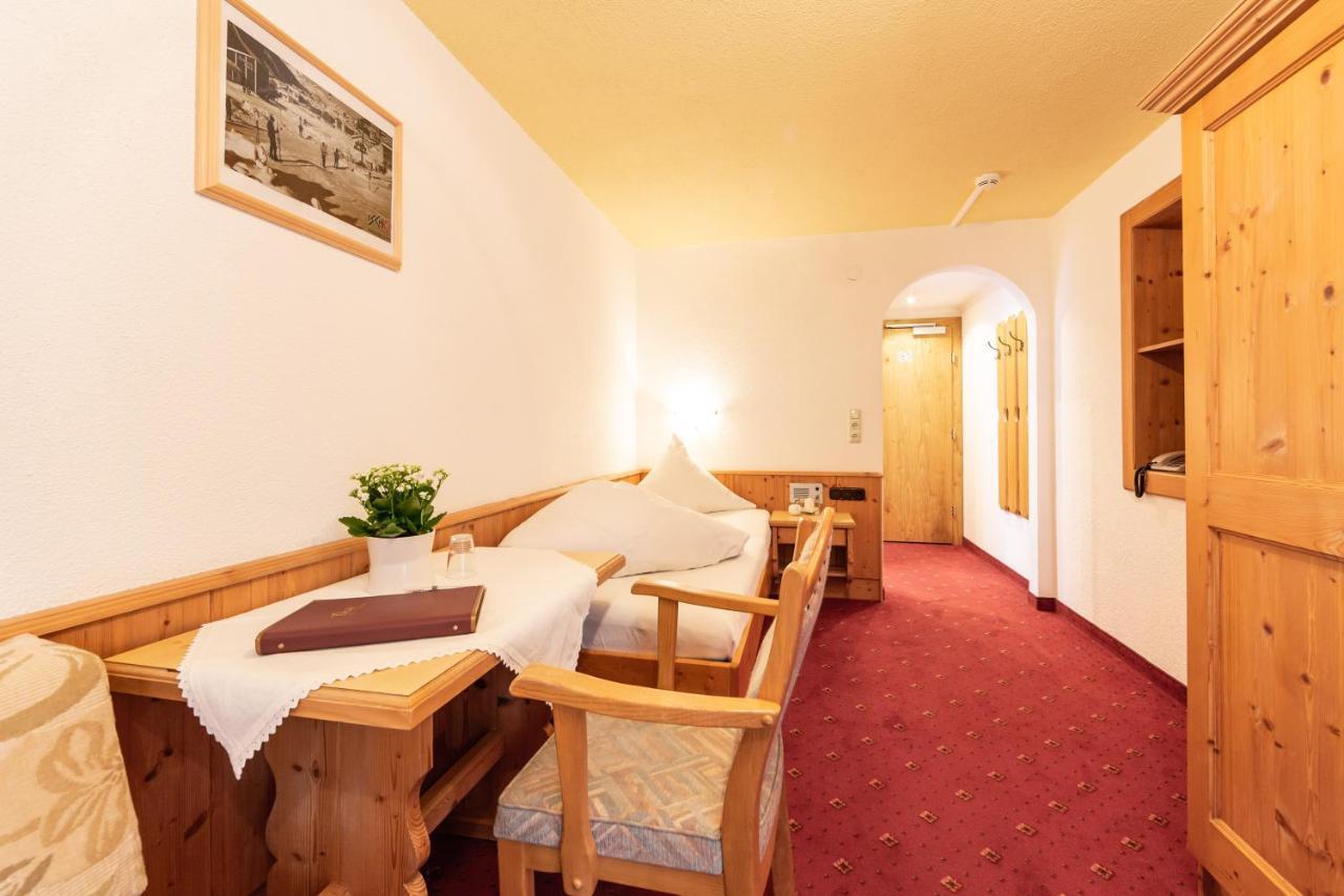 Hotel Garni Tyola Ишгль Экстерьер фото